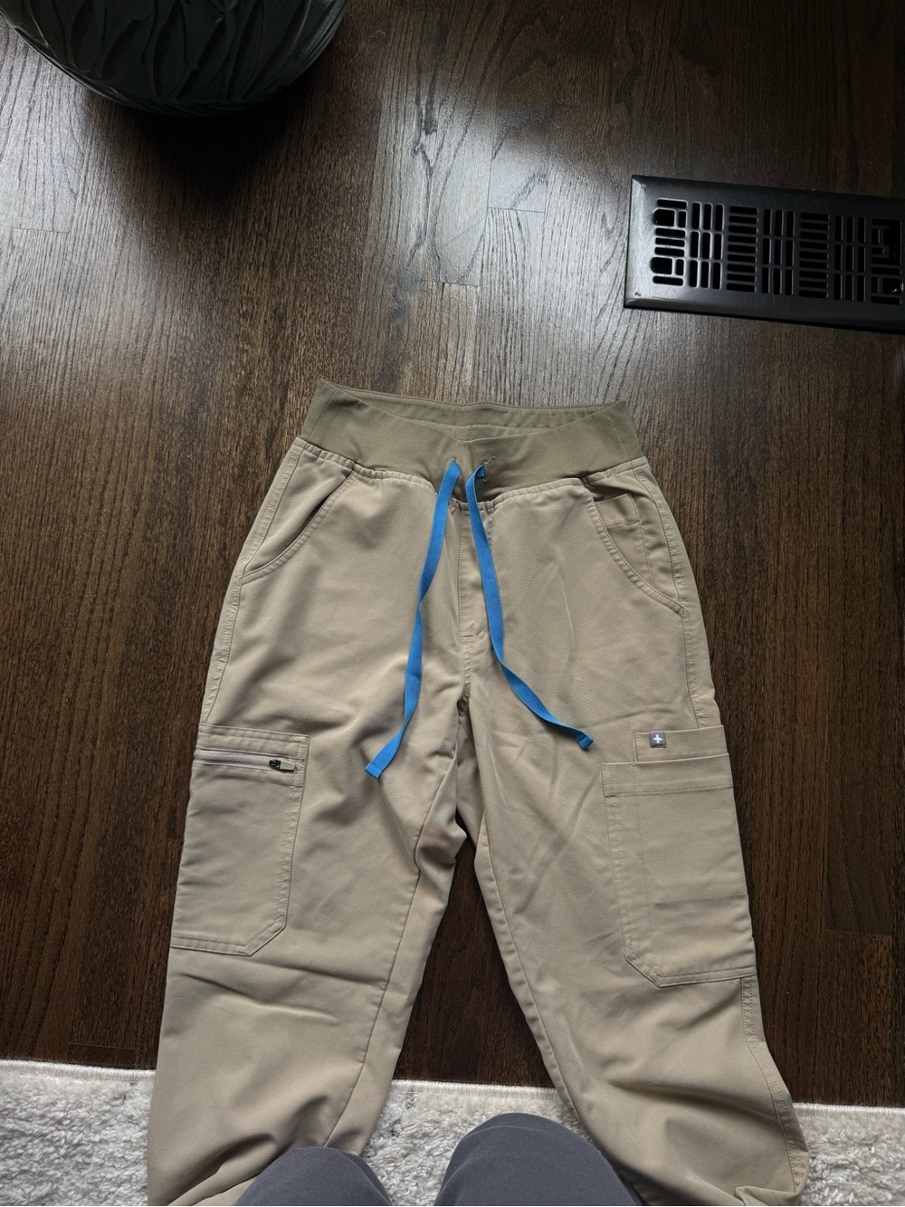 Figs Women's Scrub Pants in Tan and Lavender - Picture 4 of 5
